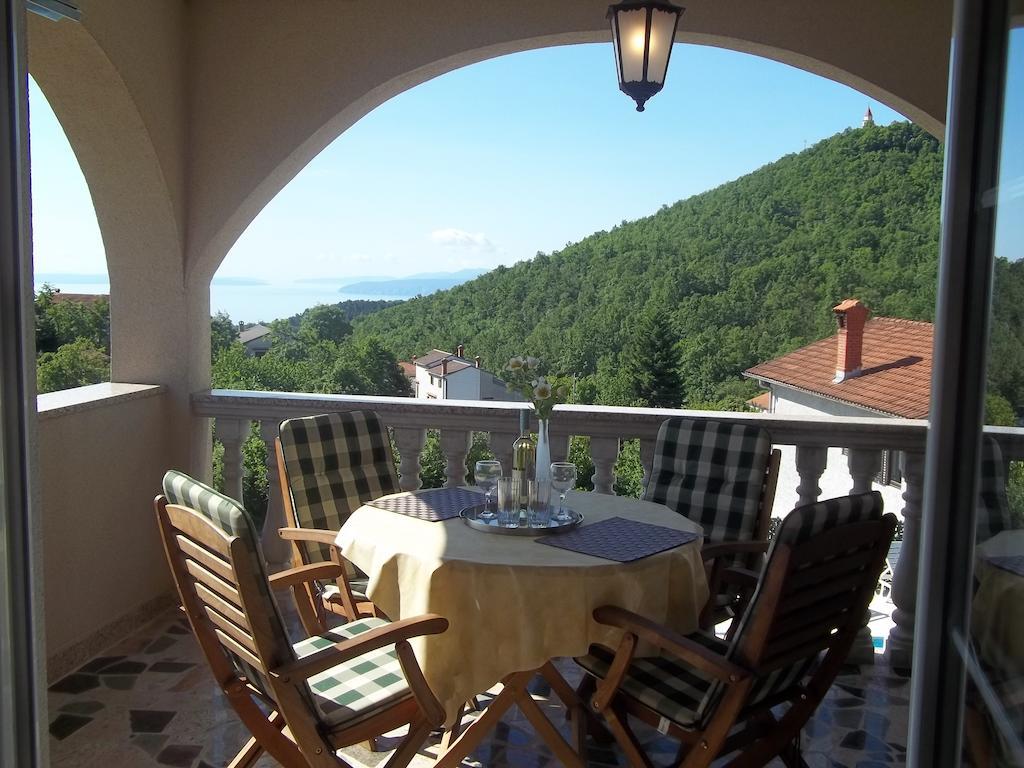 Apartments Ljubas โอปาติยา ภายนอก รูปภาพ