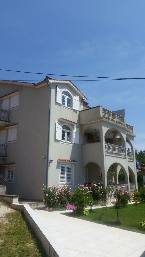 Apartments Ljubas โอปาติยา ภายนอก รูปภาพ